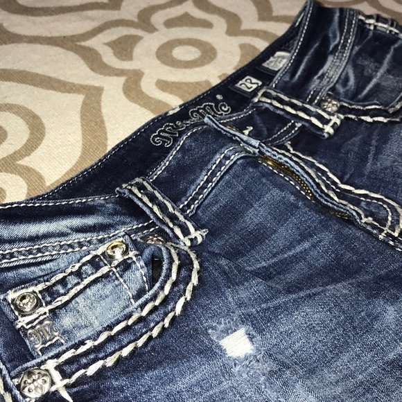 Miss Me denim jean Capri - Picture 6 of 8